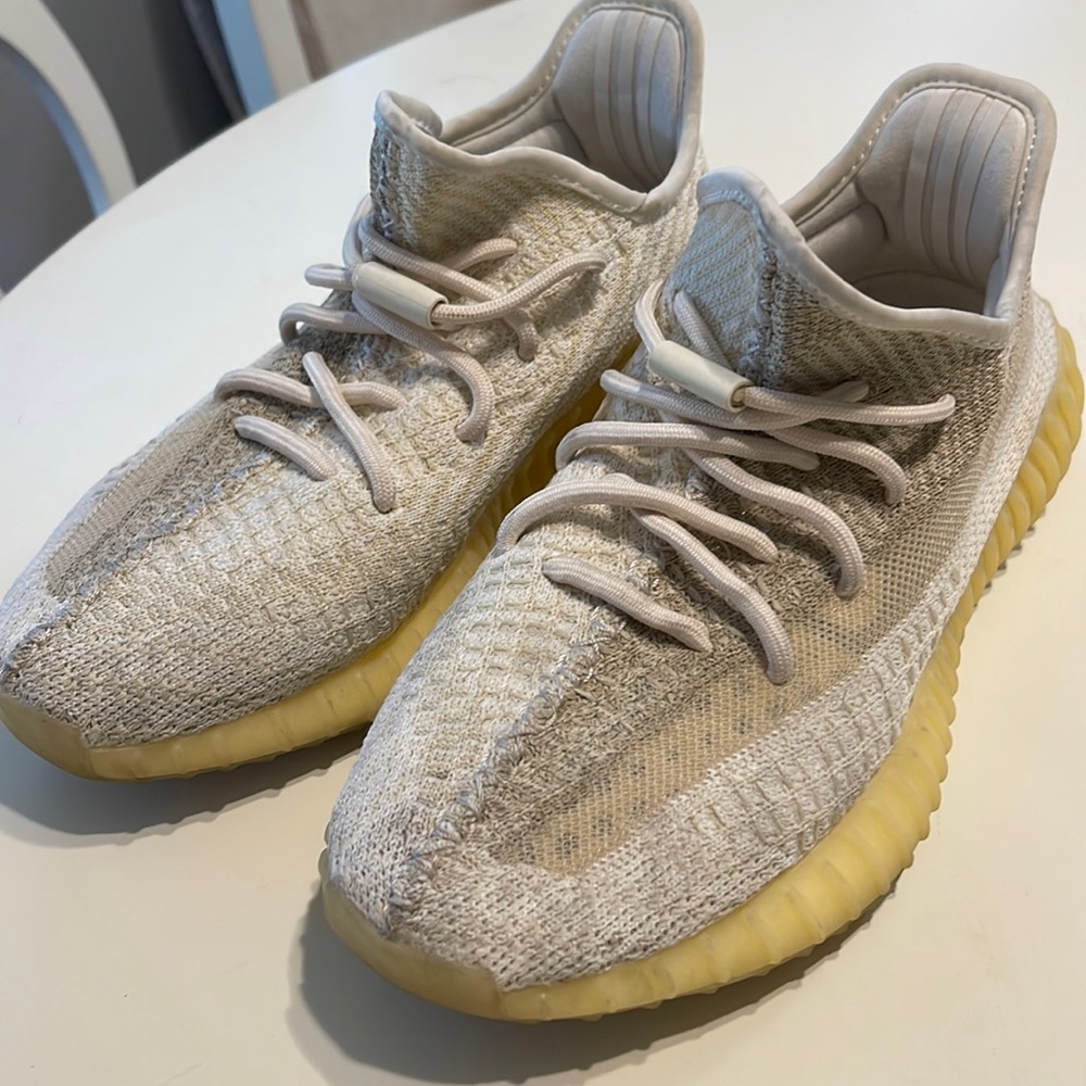 Yeezy Boost 350 V2